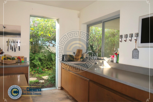 וילה למכירה בקיסריה בשכונת המעוף עם שצ