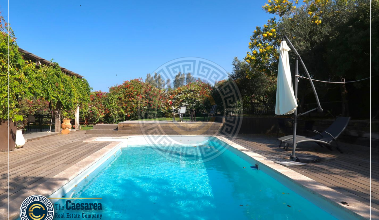 וילה למכירה בקיסריה בשכונת המעוף עם שצ