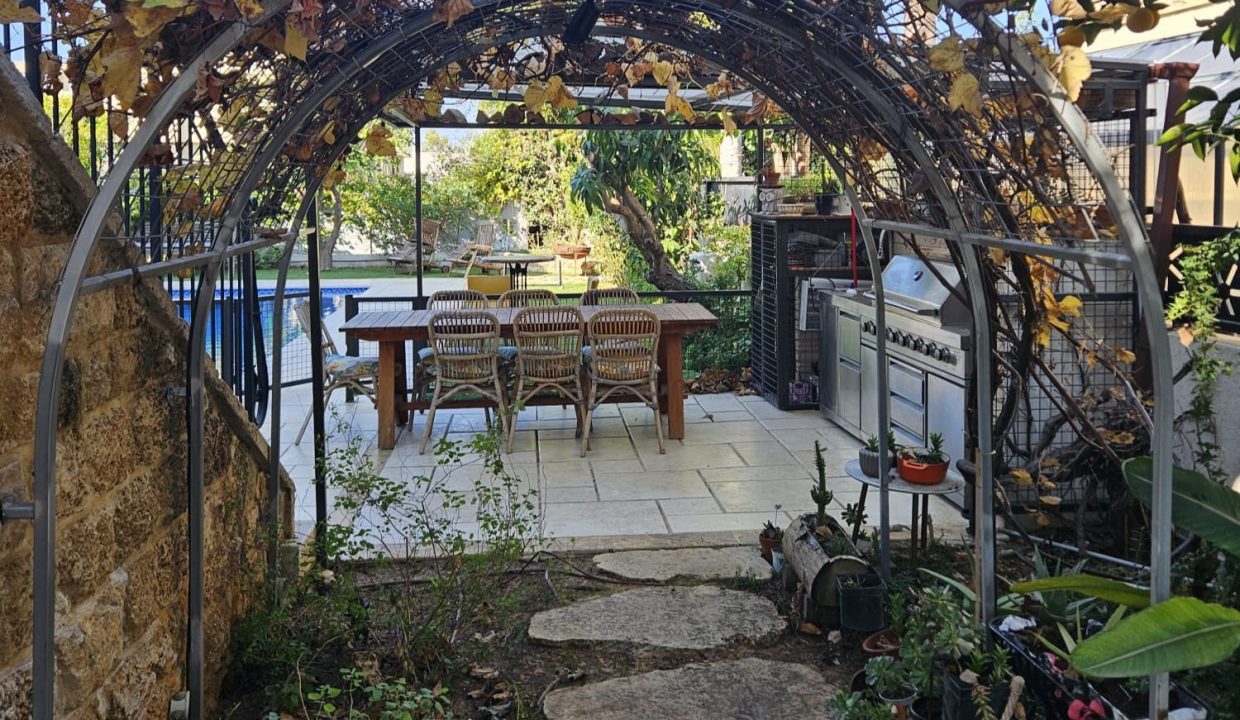 וילה למכירה בקיסריה בשכונת הגולף 2026