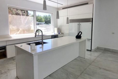 וילה למכירה בקיסריה - החברה לנדלן קיסריה